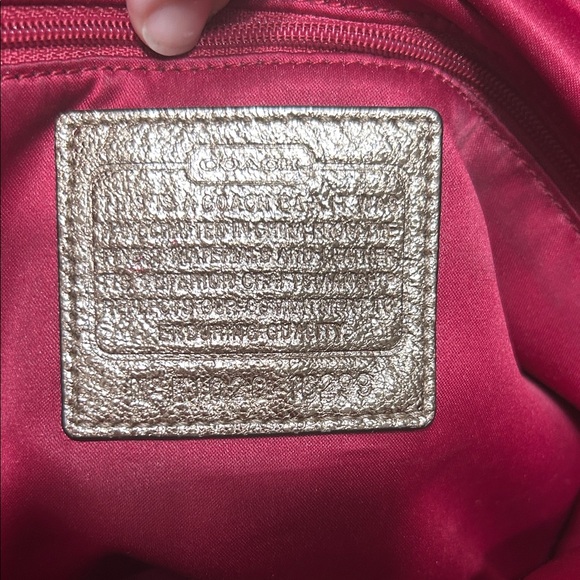 Coach Poppy beige and Metallic Shoulder Bag - Picture 11 of 11